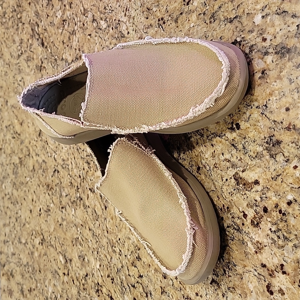 Crocs